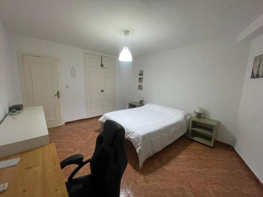 Lovely One Bedroom Flat- Excellent Location Granada Ngoại thất bức ảnh